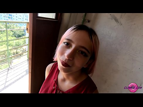❤️ د شاګرد حساسیت په بهر کې یو اجنبی سړی وخوري - د هغه په مخ کې ️❌ ❤